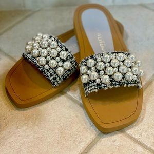 NIB Stuart Weitzman Goldie Slide Sandal 8.5